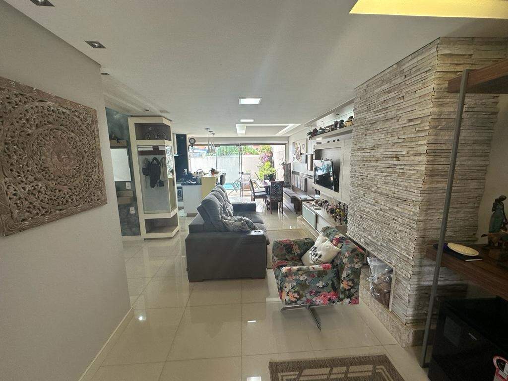 Sobrado à venda com 3 quartos, 195m² - Foto 3