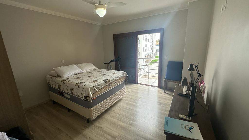 Sobrado à venda com 3 quartos, 195m² - Foto 11