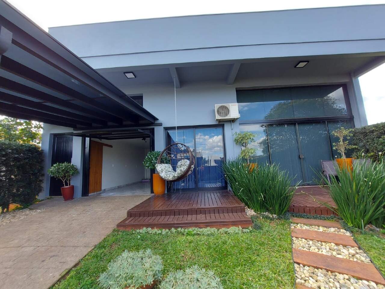 Casa à venda com 3 quartos, 270m² - Foto 2