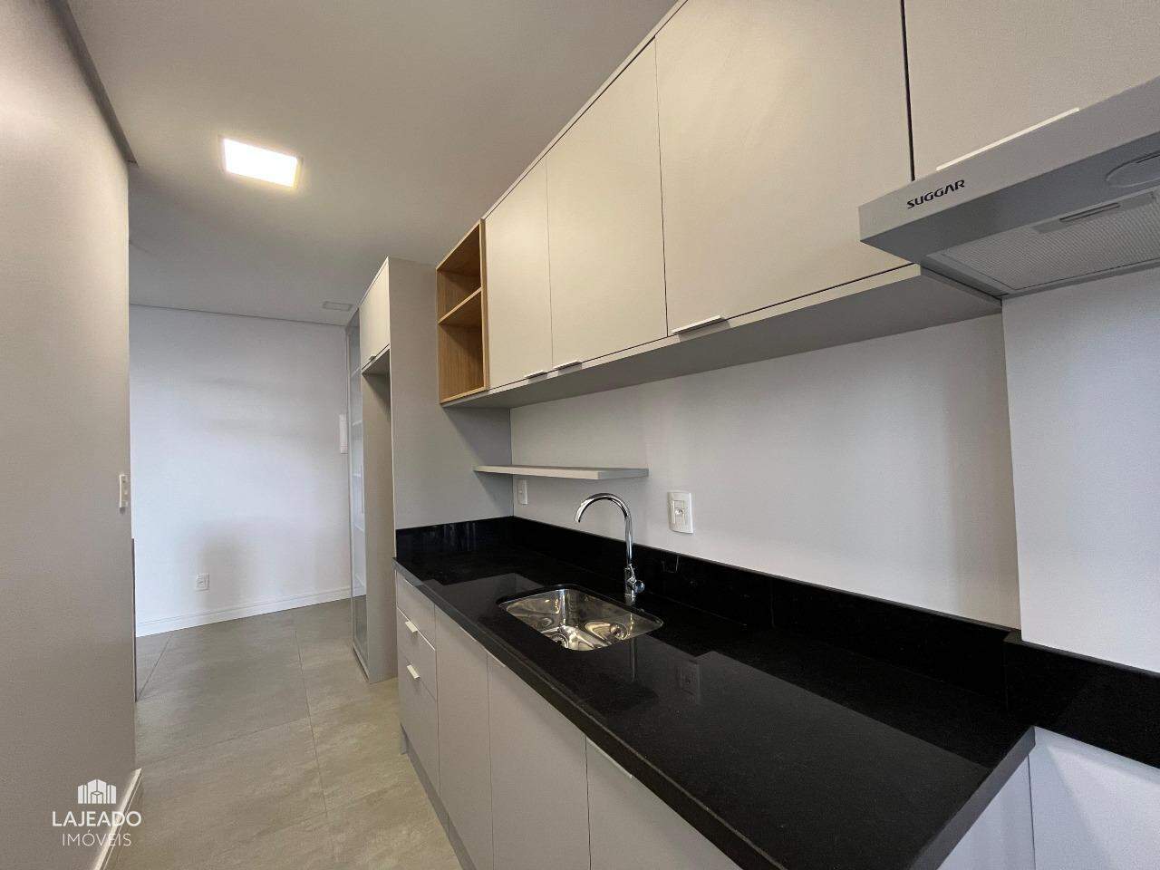 Apartamento para alugar com 2 quartos, 73m² - Foto 8