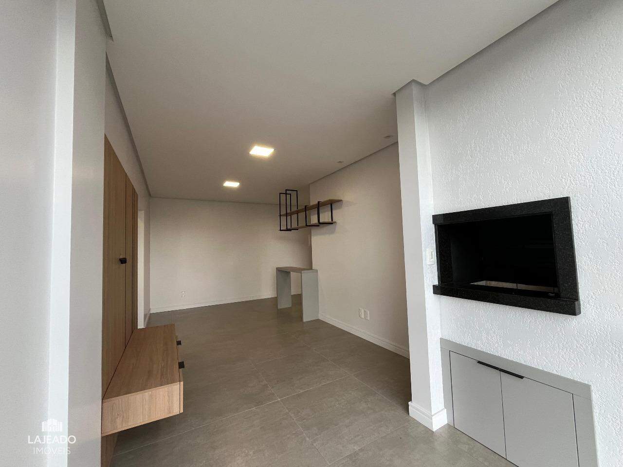 Apartamento para alugar com 2 quartos, 73m² - Foto 4