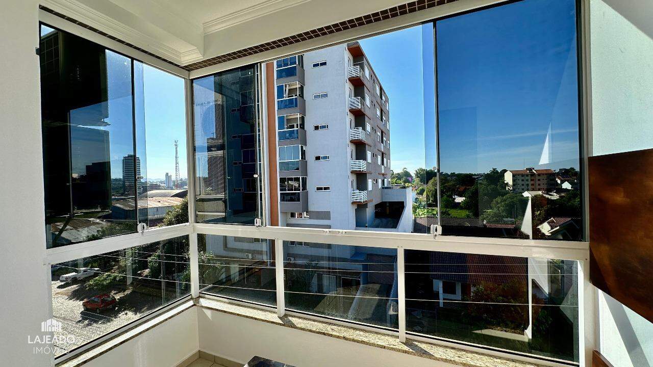 Apartamento à venda com 2 quartos, 95m² - Foto 7