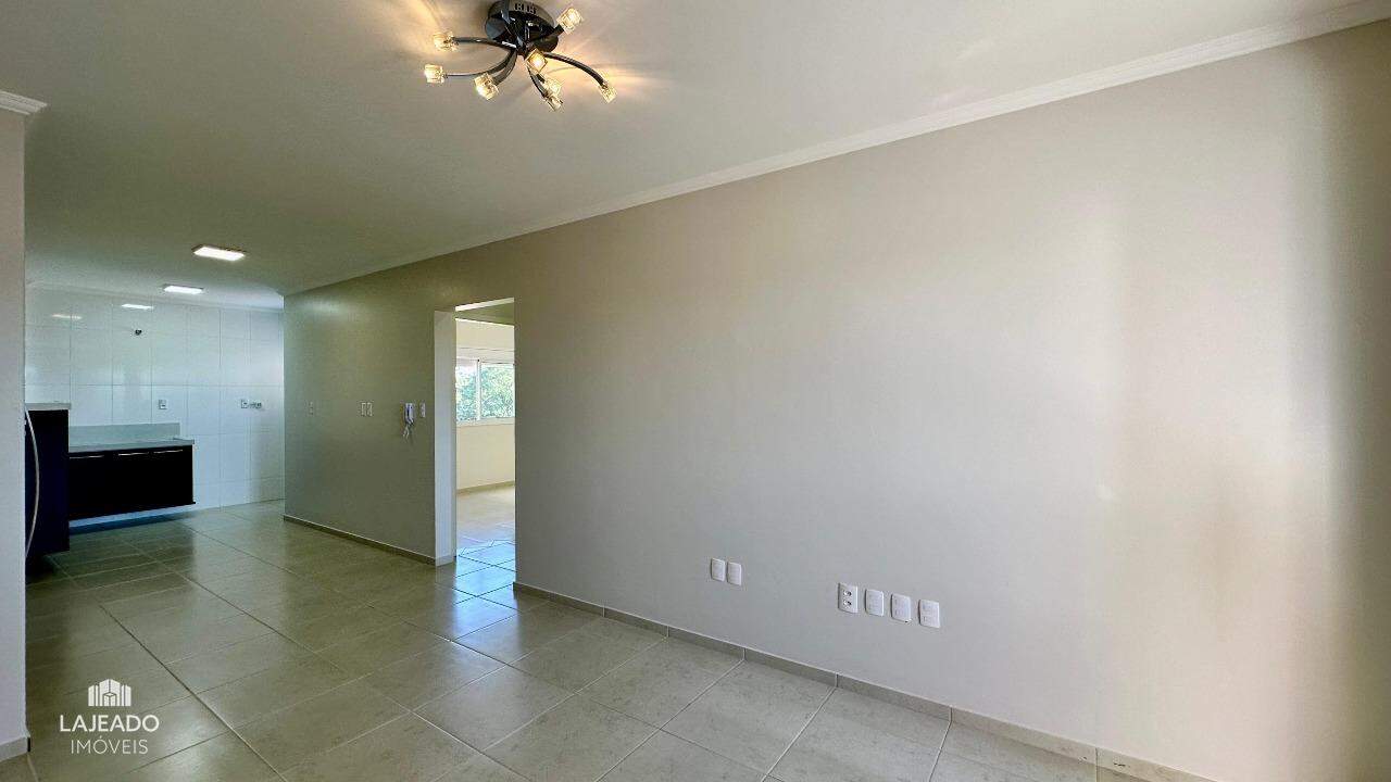 Apartamento à venda com 2 quartos, 95m² - Foto 3