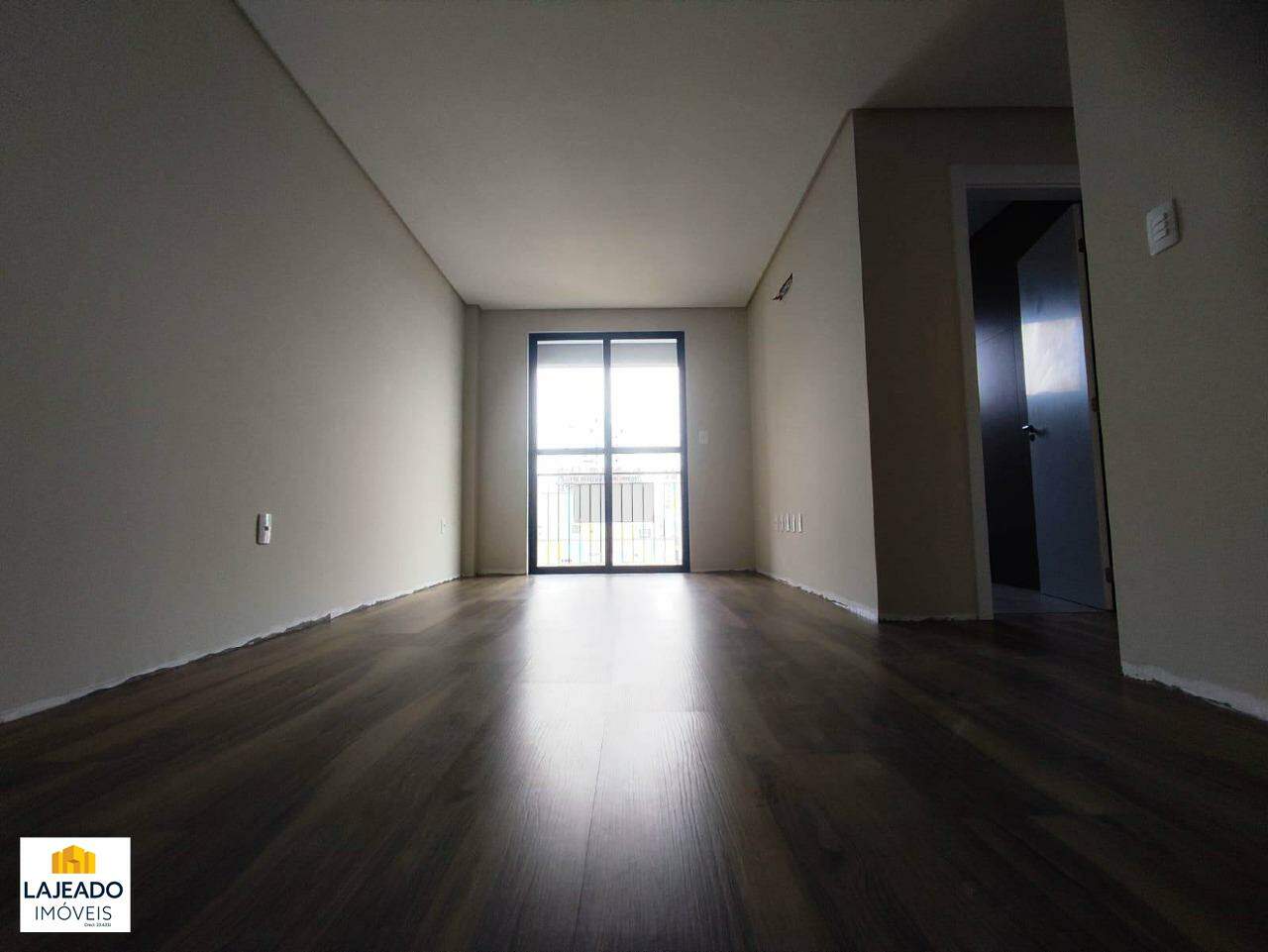 Apartamento à venda com 2 quartos, 112m² - Foto 10