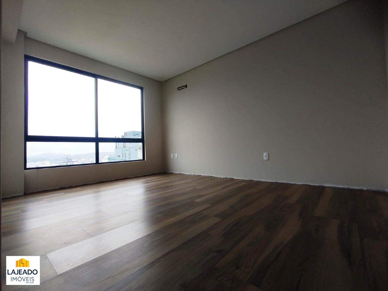 Apartamento à venda com 2 quartos, 112m² - Foto 3