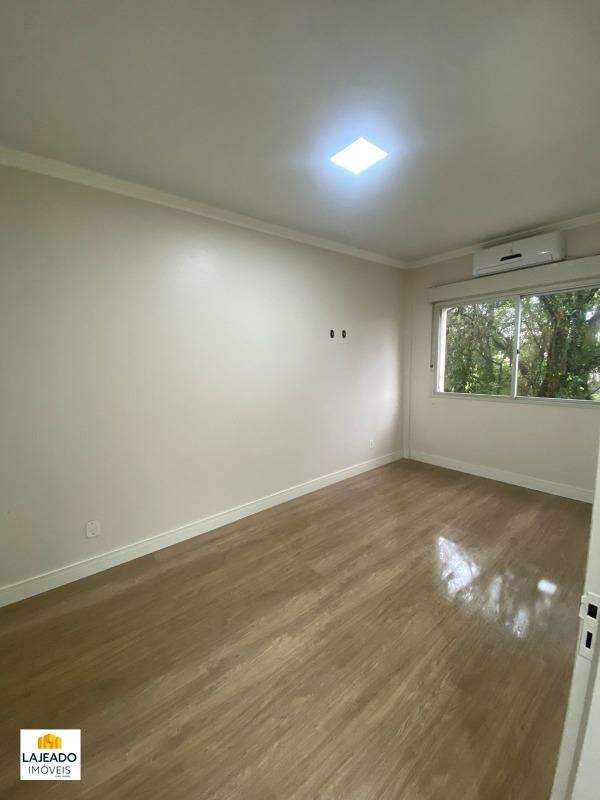 Apartamento à venda com 2 quartos, 69m² - Foto 3