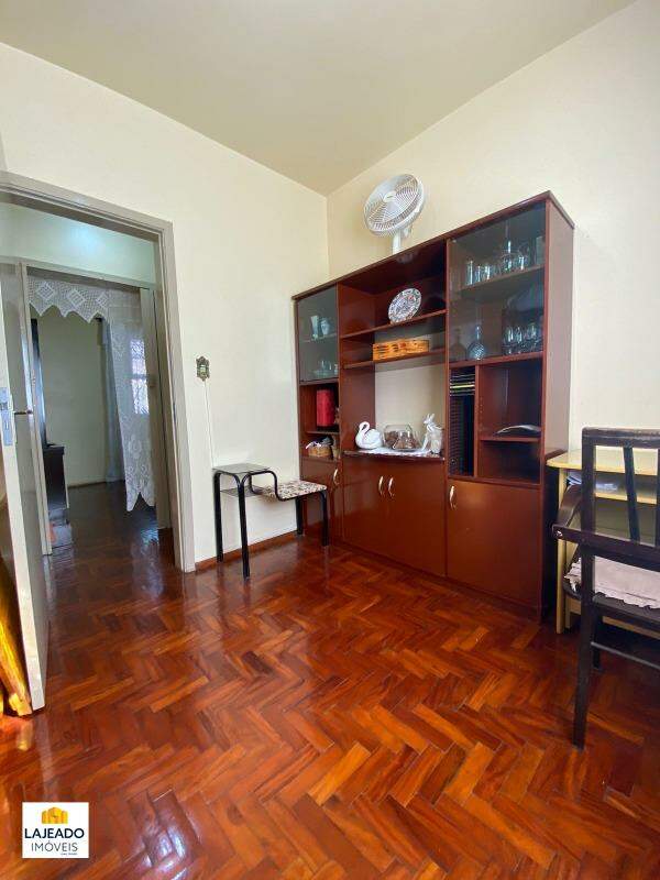 Casa à venda com 3 quartos, 112m² - Foto 4