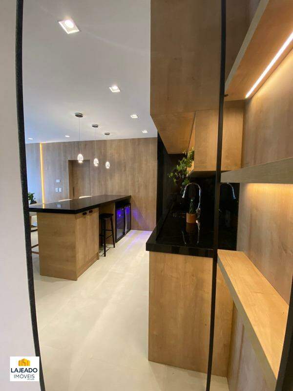 Apartamento à venda com 3 quartos, 140m² - Foto 6