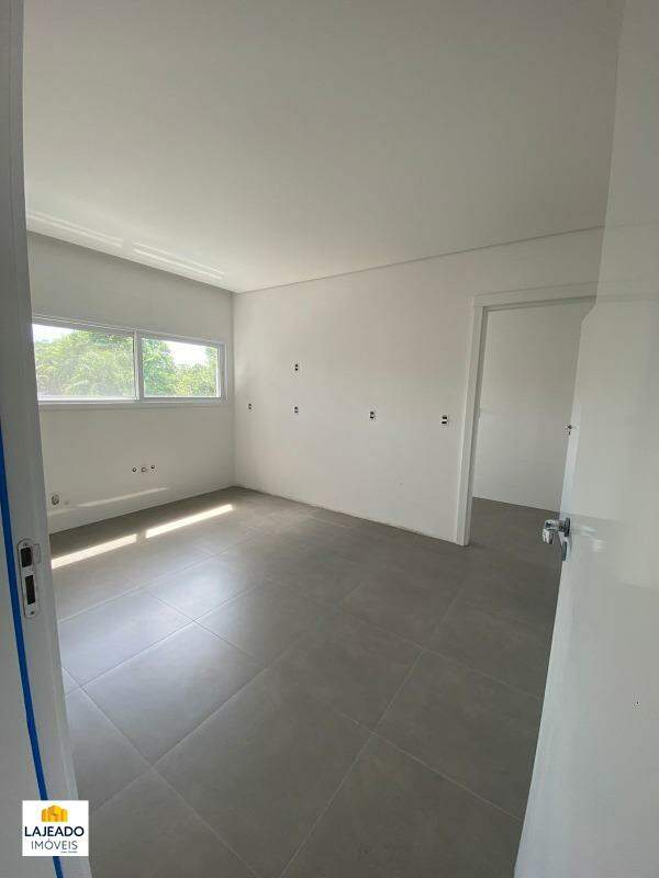 Apartamento à venda com 3 quartos, 153m² - Foto 5