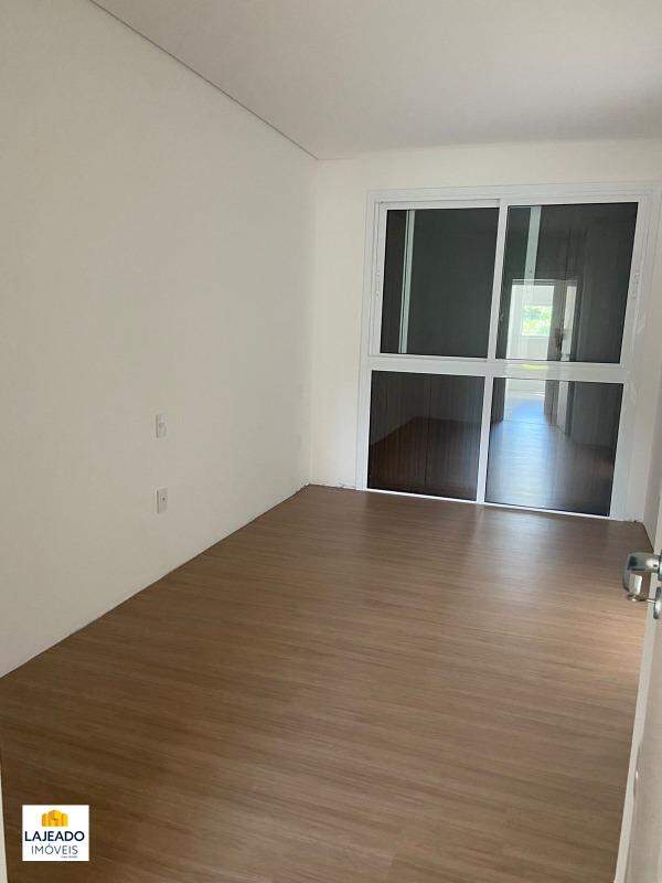 Apartamento à venda com 3 quartos, 153m² - Foto 9