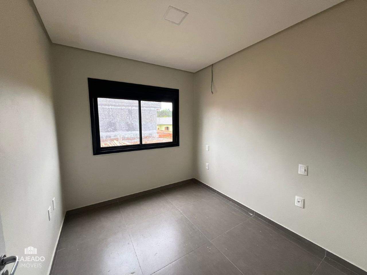 Casa à venda com 2 quartos, 67m² - Foto 9