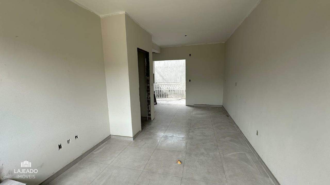 Sobrado à venda com 2 quartos, 70m² - Foto 2