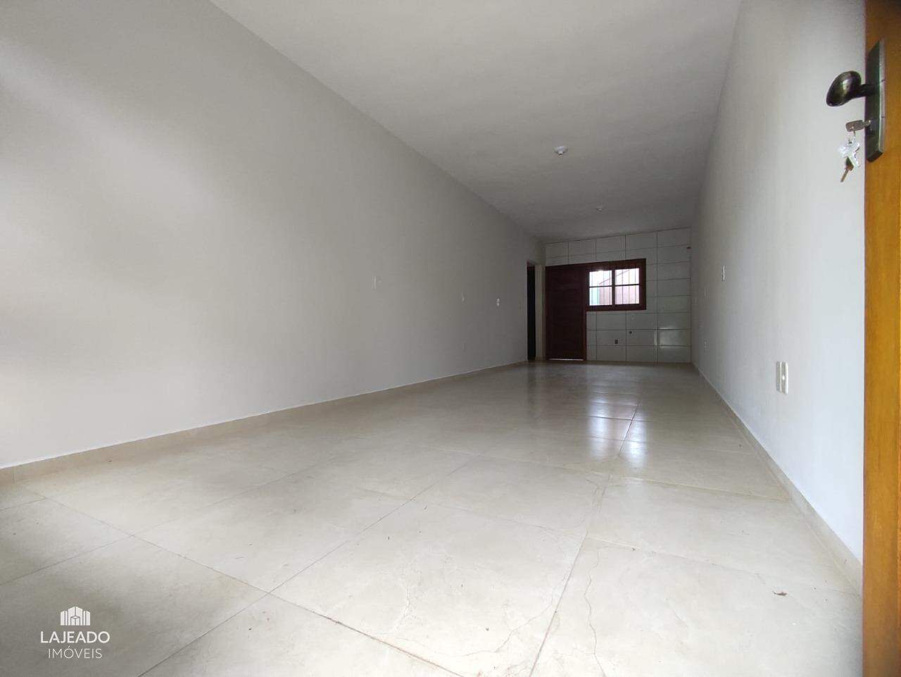 Casa à venda com 2 quartos, 65m² - Foto 2