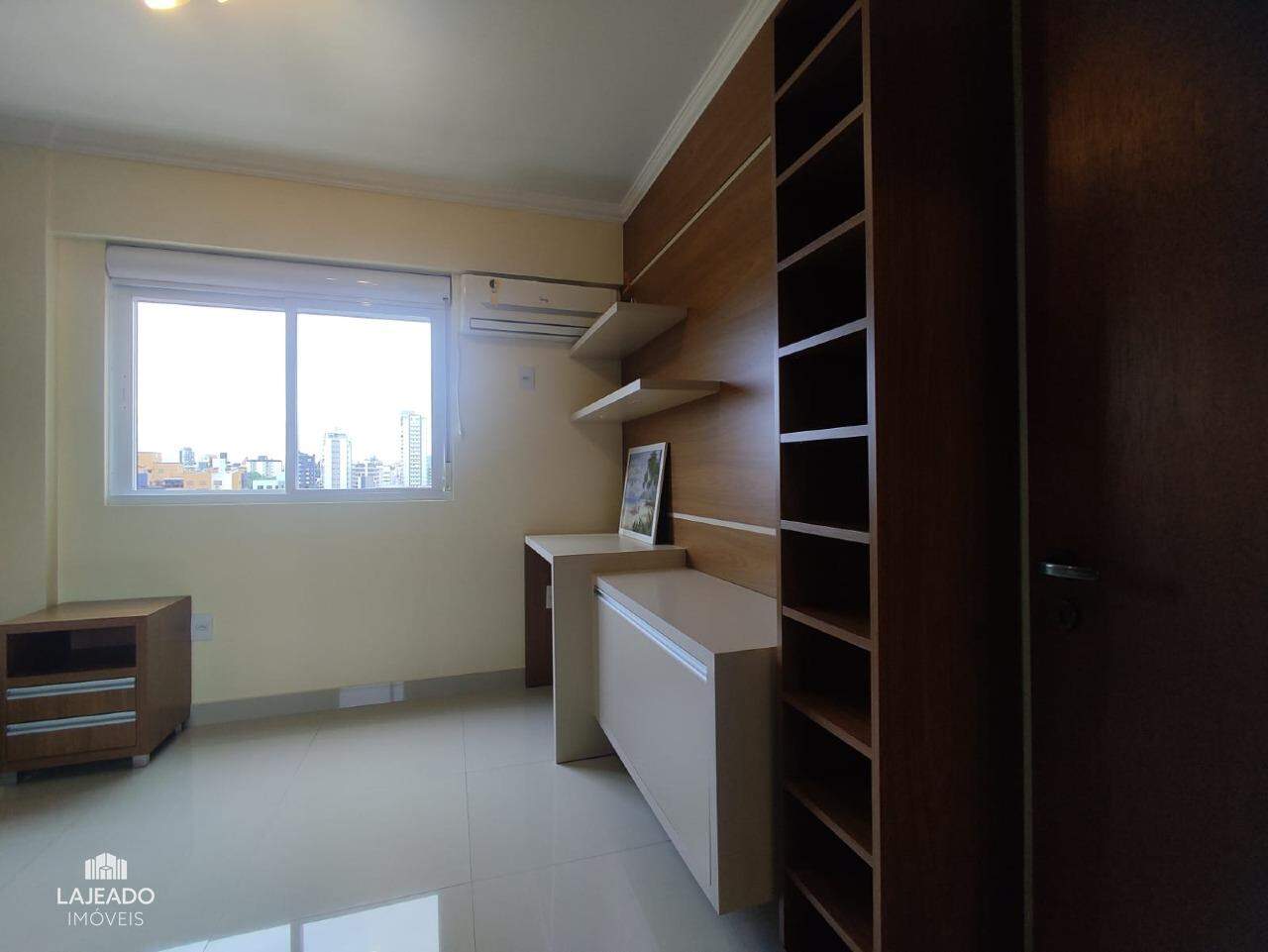 Apartamento à venda com 2 quartos, 85m² - Foto 9