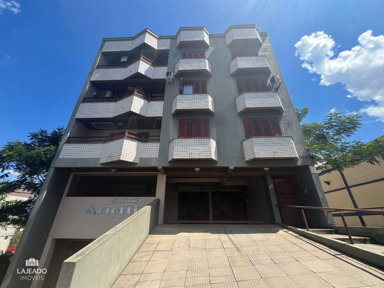 Cobertura para alugar com 3 quartos, 275m² - Foto 1