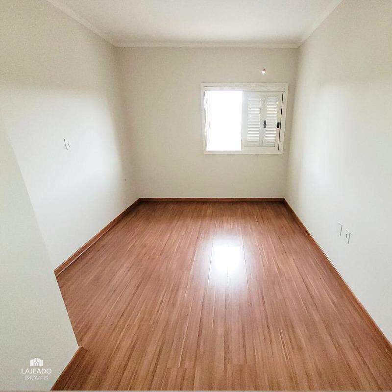 Sobrado à venda com 3 quartos, 159m² - Foto 8