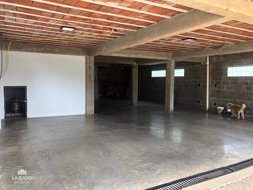 Casa à venda com 3 quartos, 340m² - Foto 30