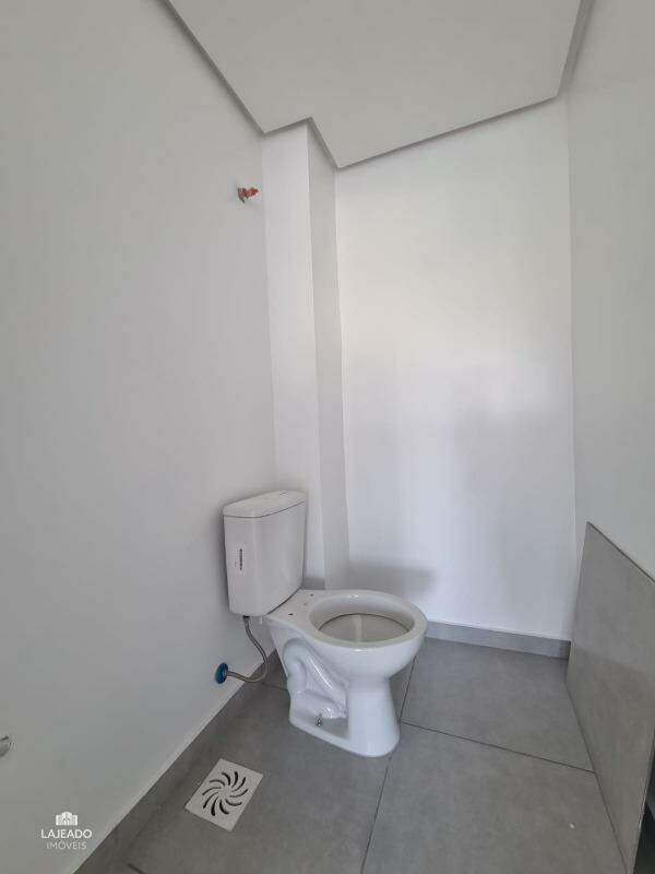 Sala para aluguel no Conventos: 