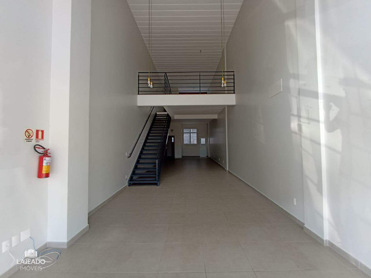 Loja-Salão para alugar, 160m² - Foto 2