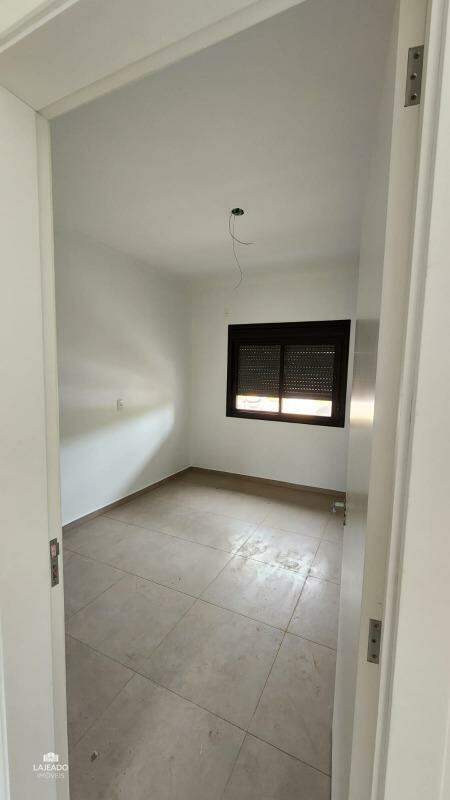 Casa à venda com 2 quartos, 56m² - Foto 9