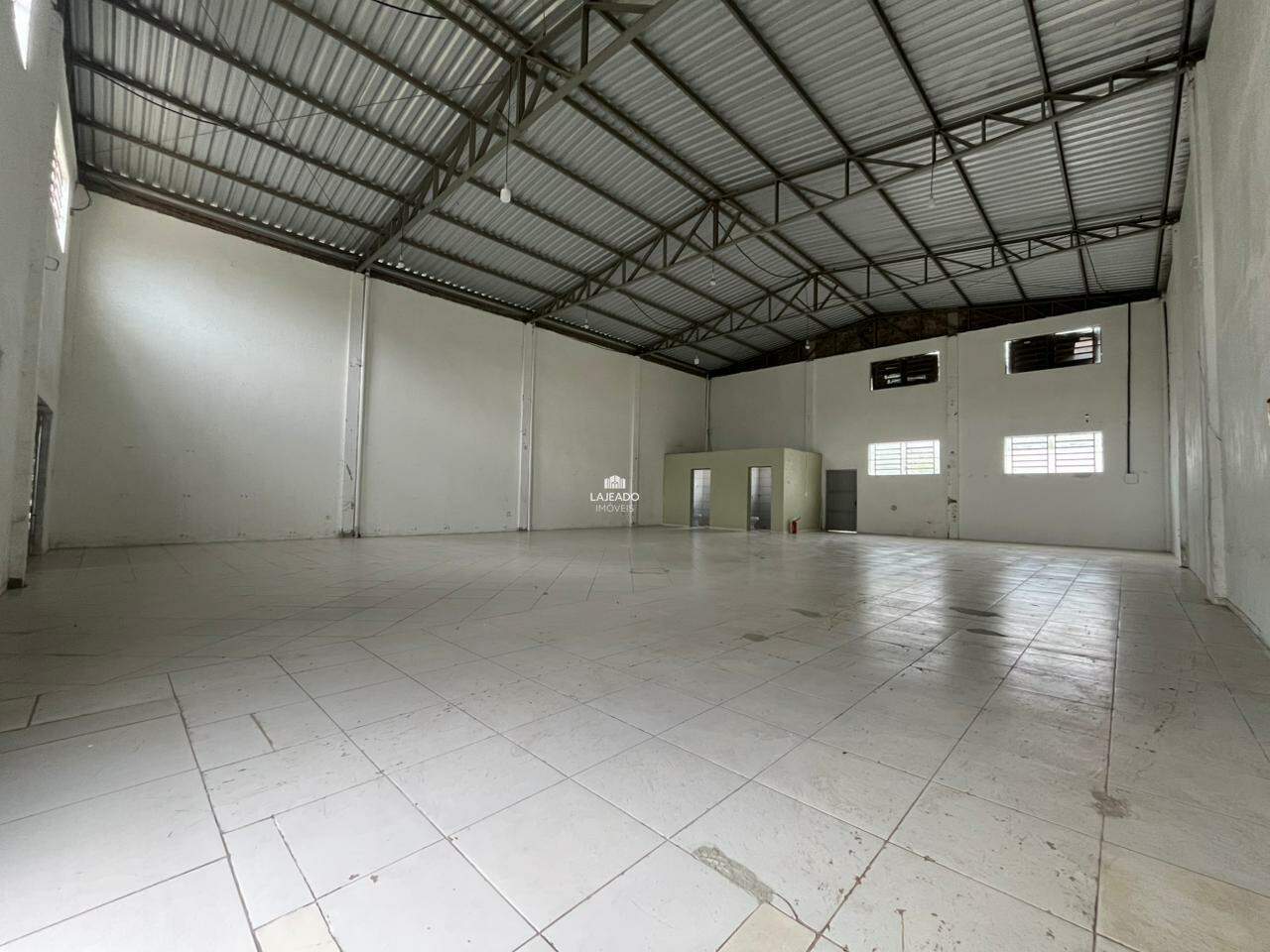 Loja-Salão, 230 m² - Foto 2