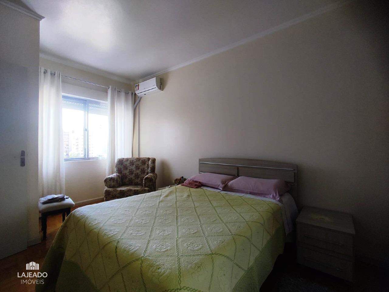 Apartamento à venda com 2 quartos, 82m² - Foto 3