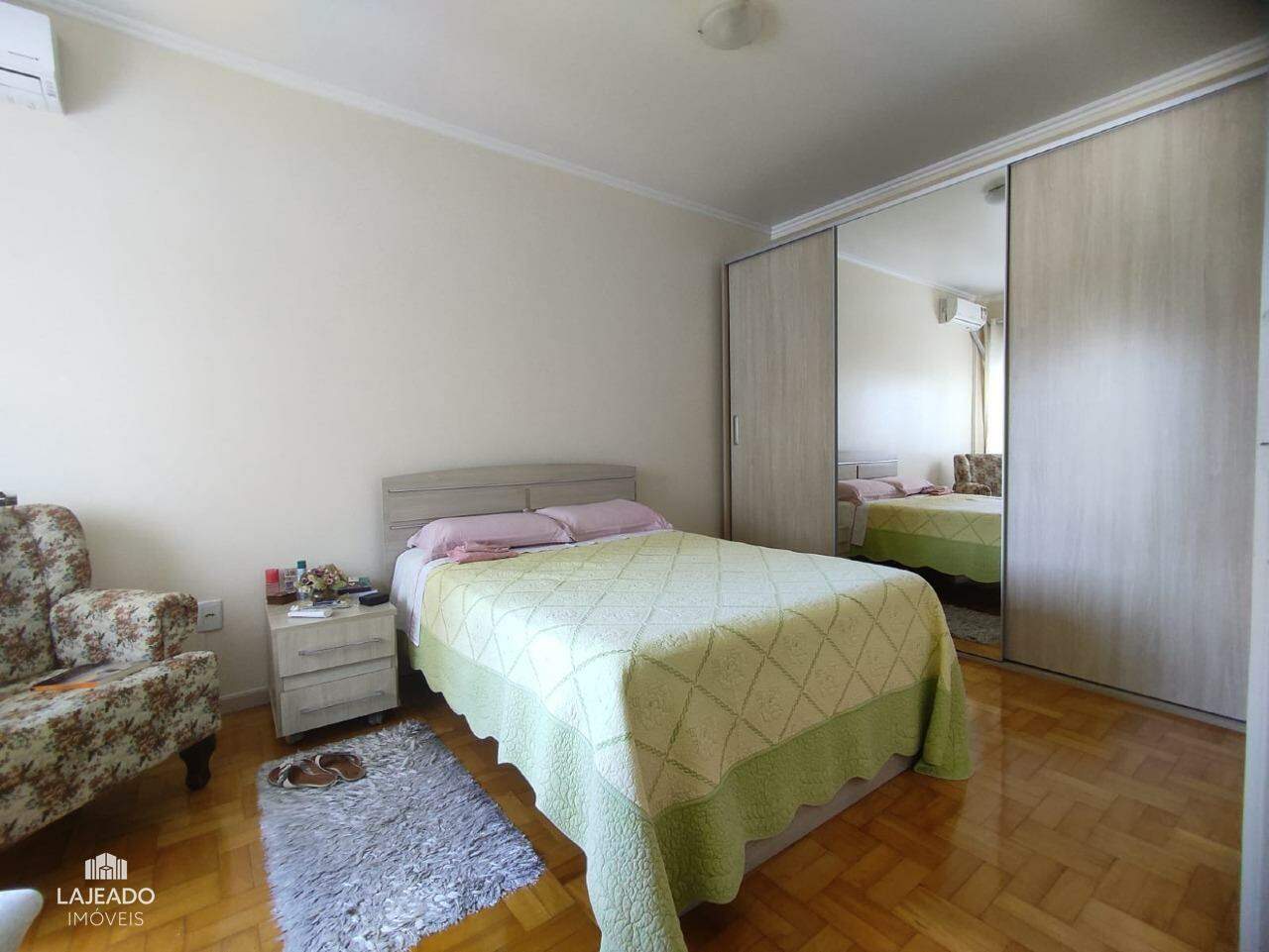 Apartamento à venda com 2 quartos, 82m² - Foto 4