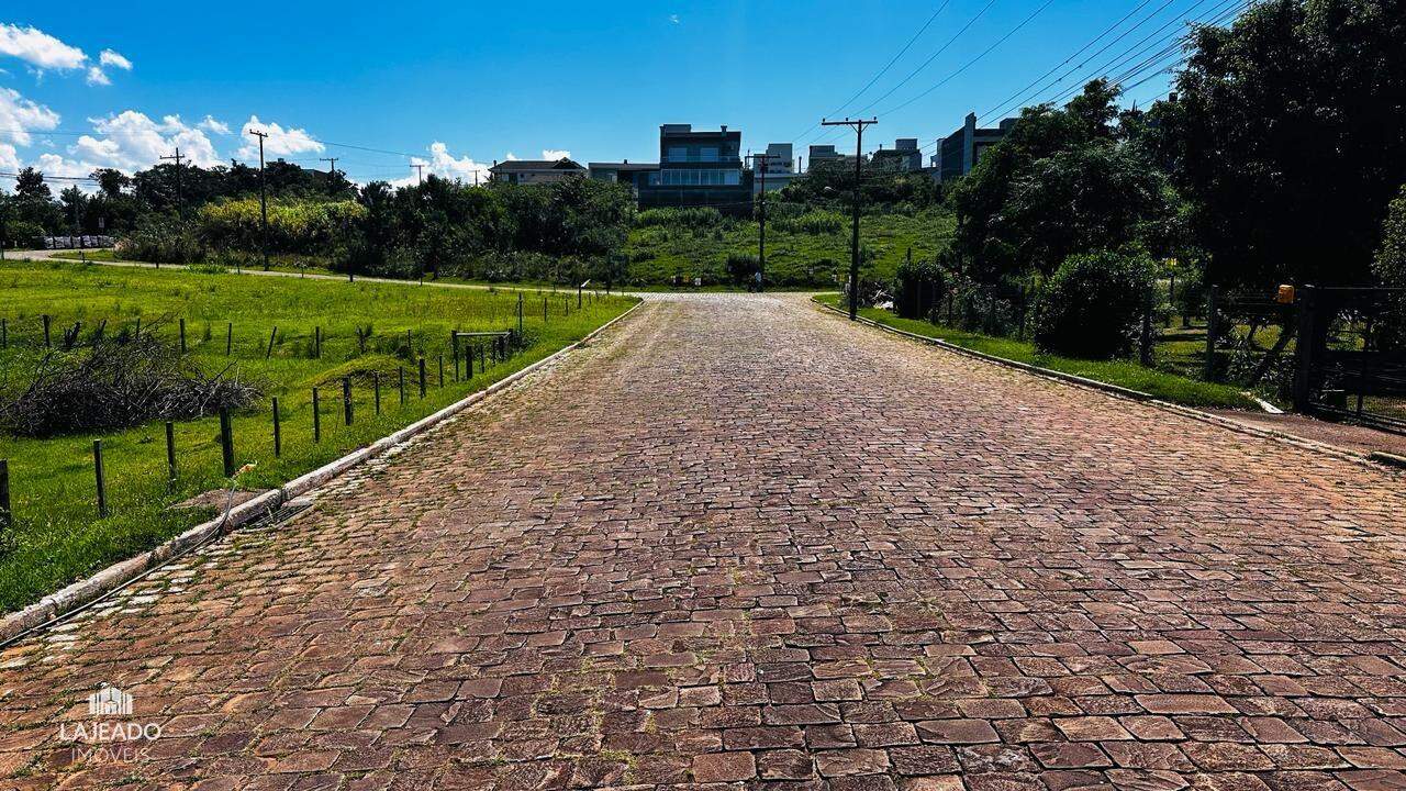 Terreno à venda no Carneiros: 