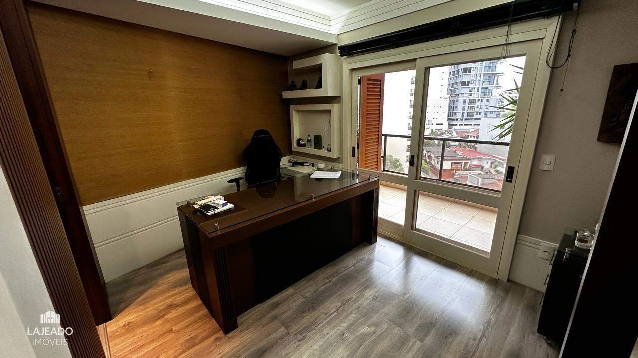 Cobertura à venda com 4 quartos, 600m² - Foto 7