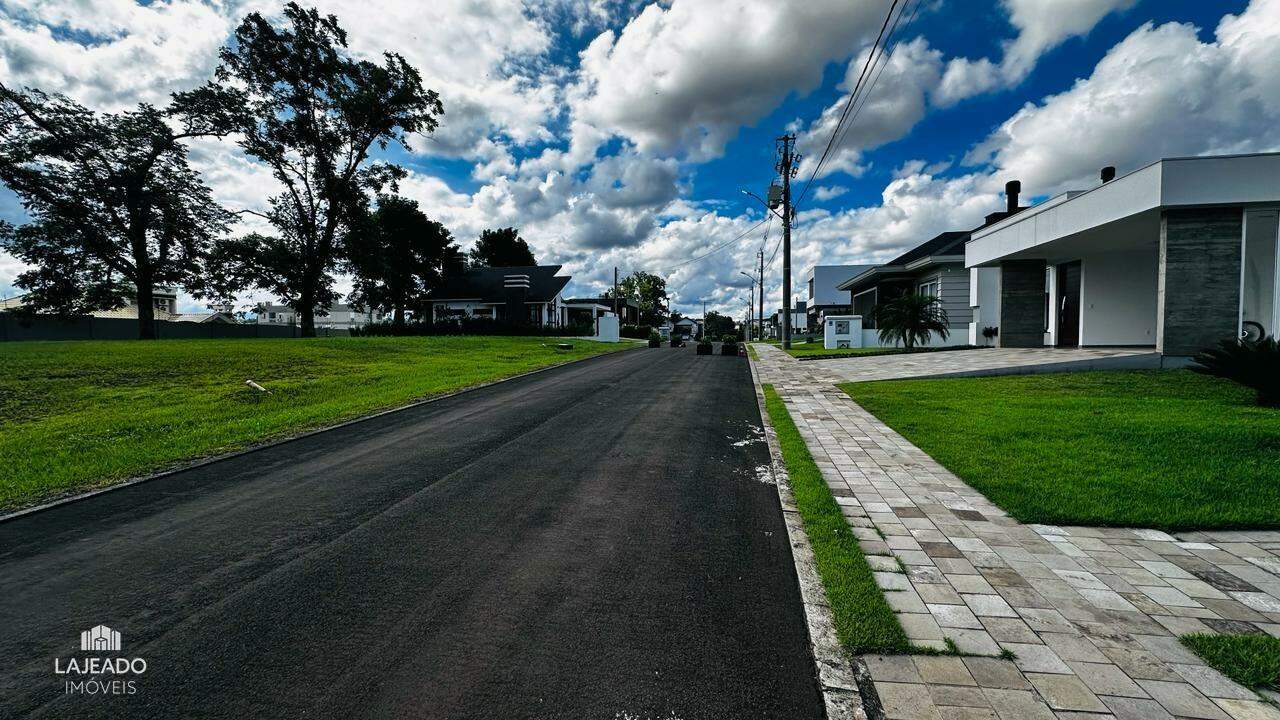 Terreno à venda no Moinhos: 