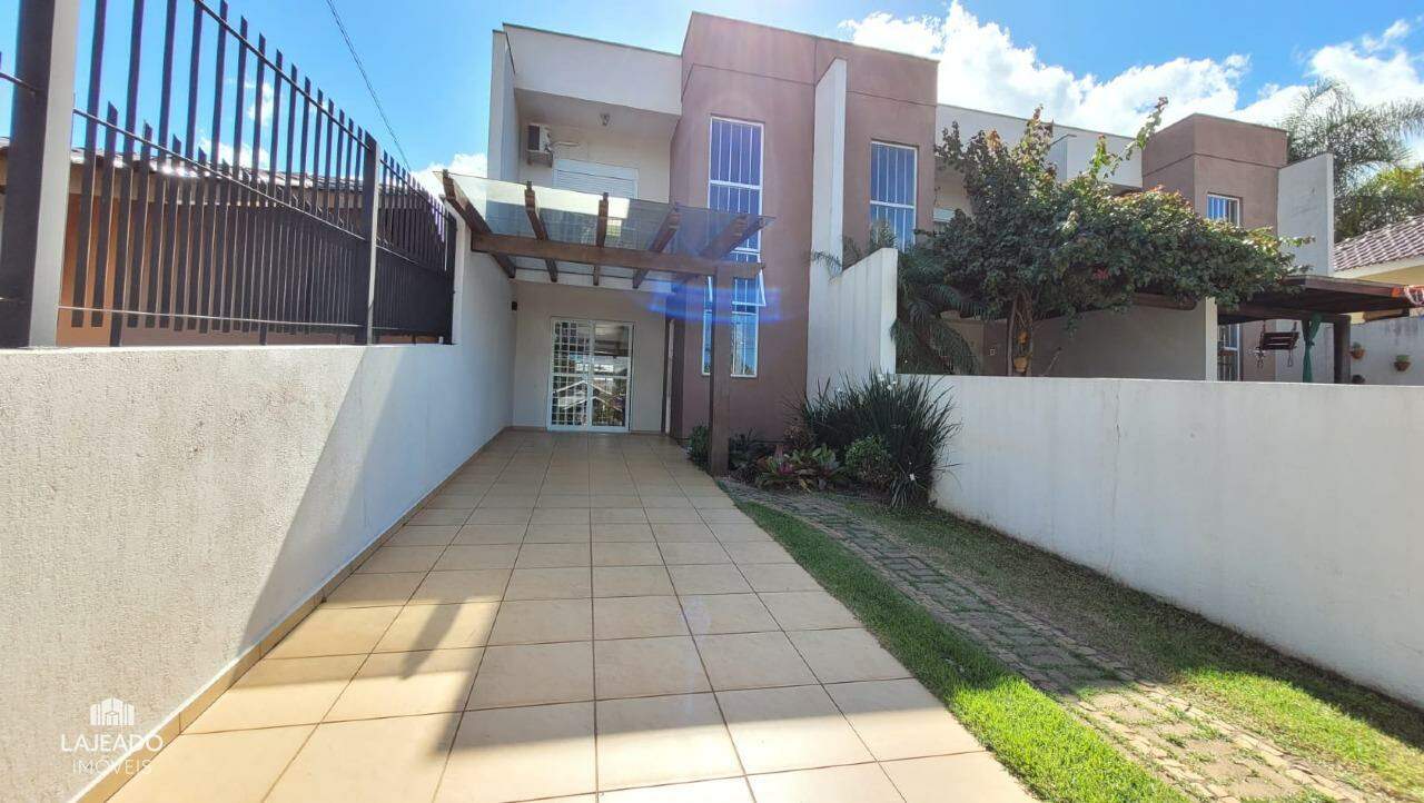 Sobrado à venda com 2 quartos, 93m² - Foto 1