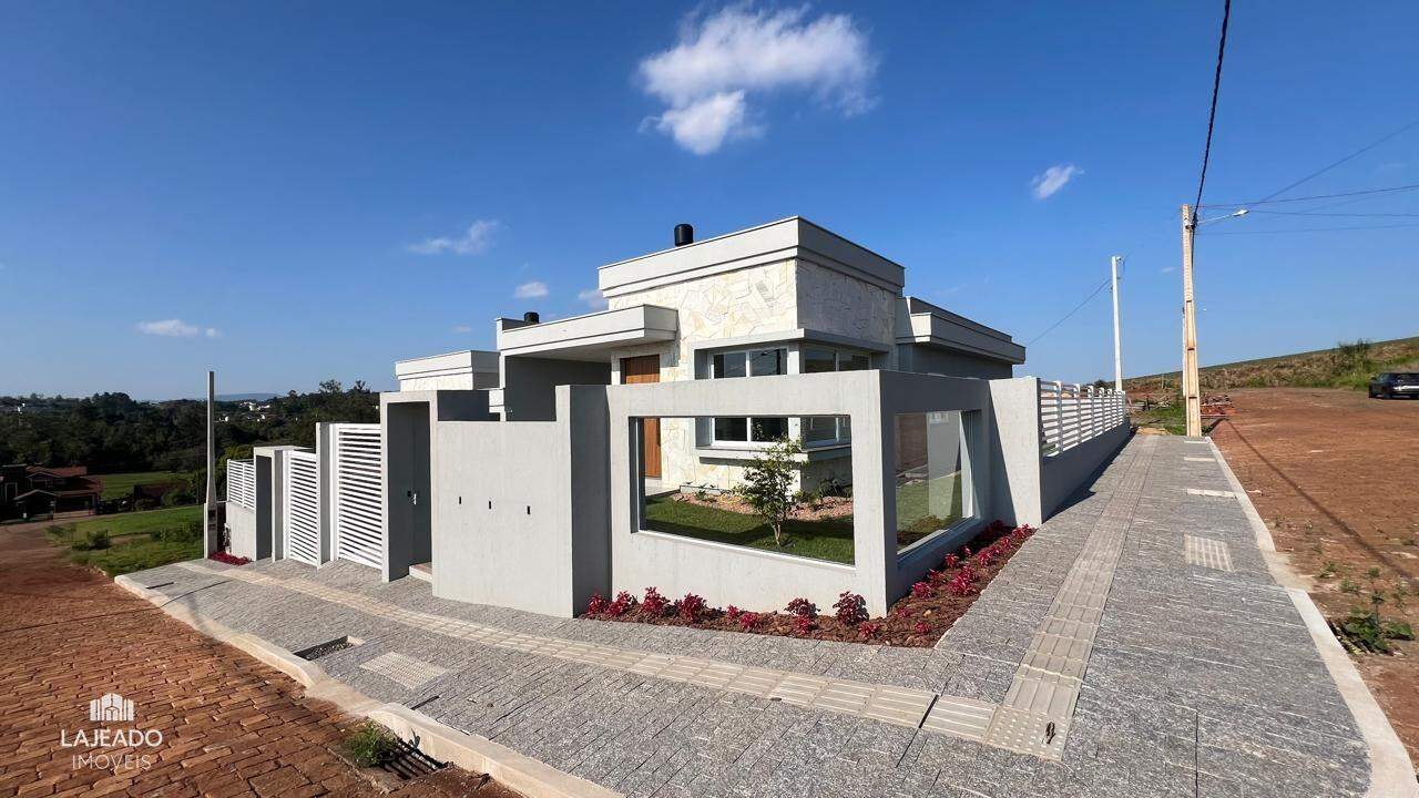 Casa à venda com 3 quartos, 115m² - Foto 1