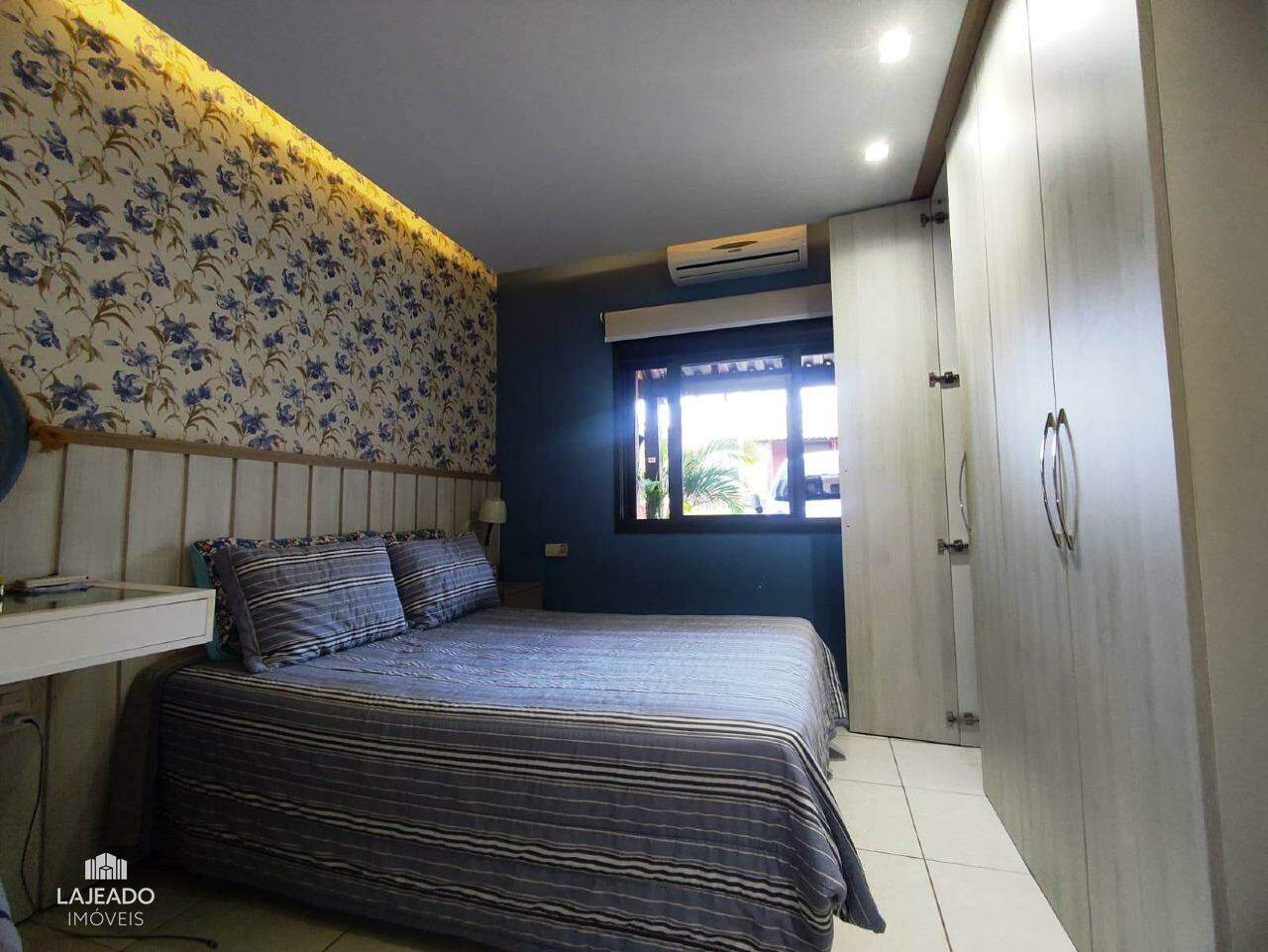 Casa à venda com 3 quartos, 76m² - Foto 2