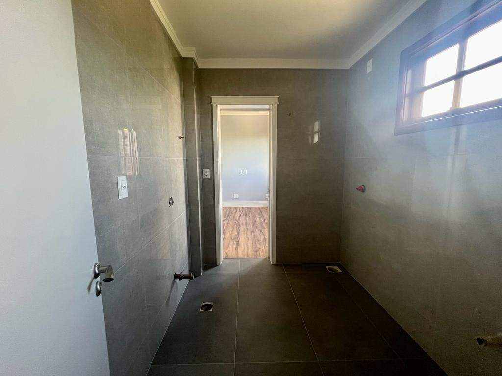 Apartamento para alugar com 3 quartos, 259m² - Foto 9