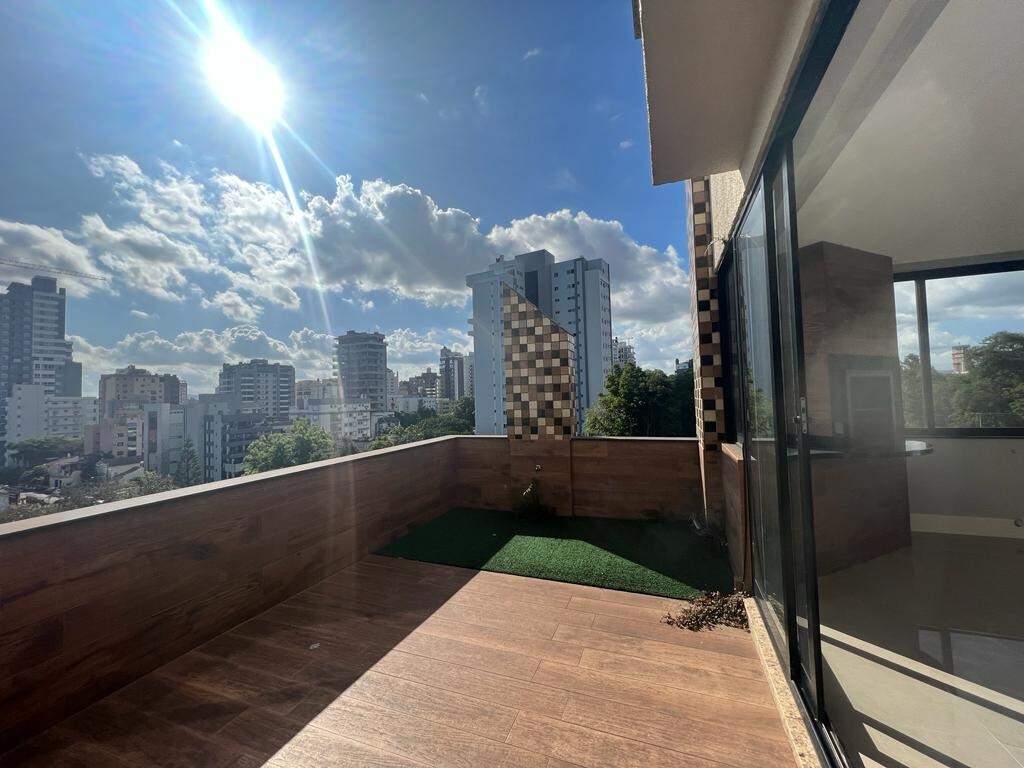 Apartamento para alugar com 3 quartos, 259m² - Foto 6