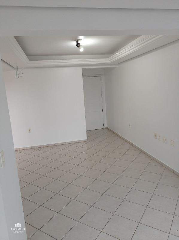 Apartamento à venda com 1 quarto, 46m² - Foto 3