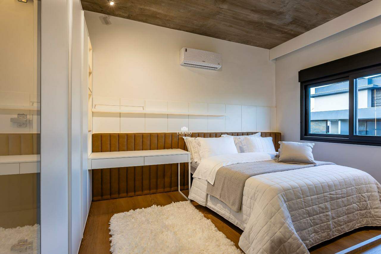 Casa de Condomínio à venda com 4 quartos, 295m² - Foto 20
