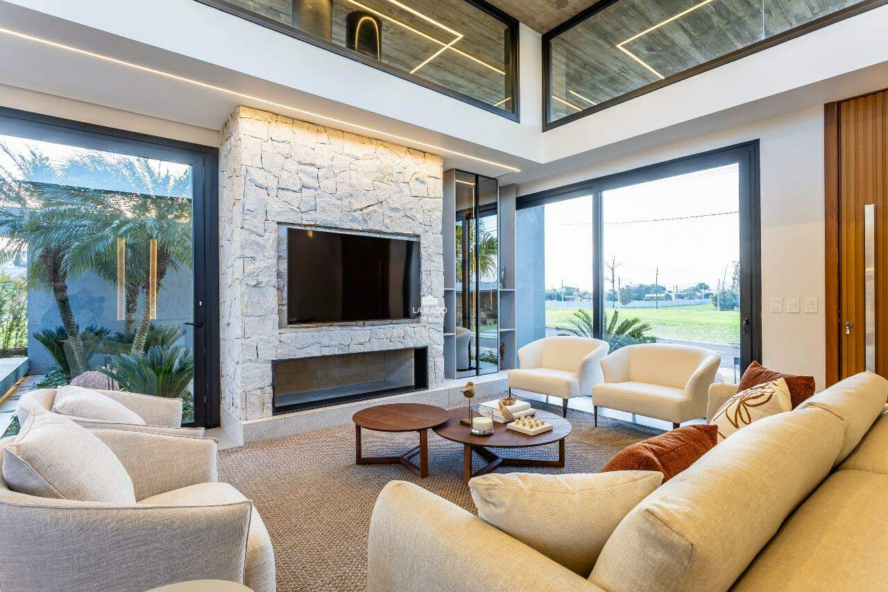 Casa de Condomínio à venda com 4 quartos, 295m² - Foto 4