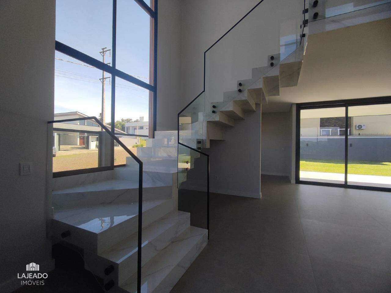 Casa à venda com 3 quartos, 262m² - Foto 12