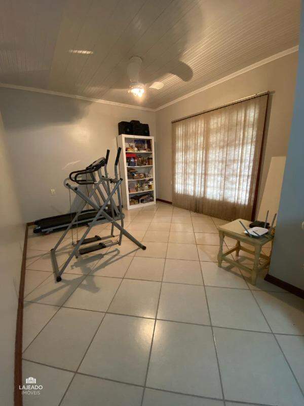 Casa à venda com 3 quartos, 192m² - Foto 19