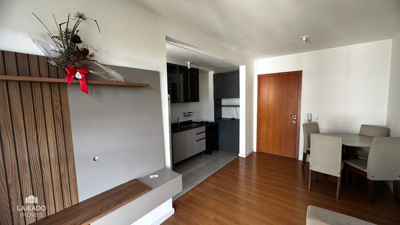 Apartamento à venda no Universitário: 