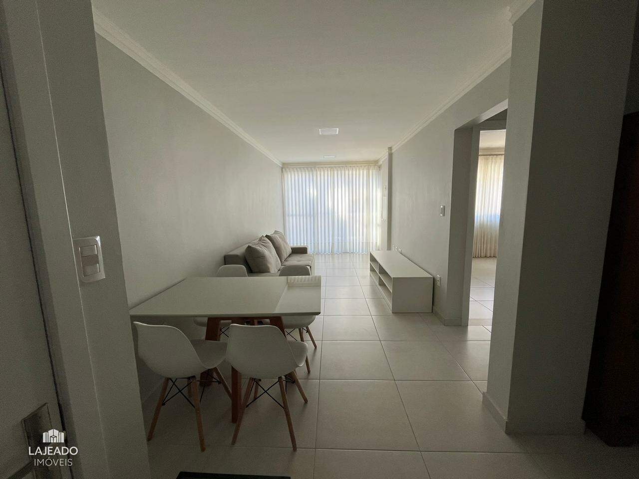 Apartamento para alugar com 1 quarto, 66m² - Foto 2