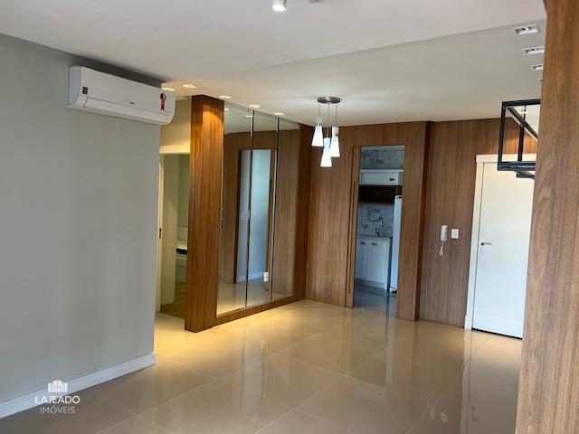 Apartamento à venda com 2 quartos, 104m² - Foto 2