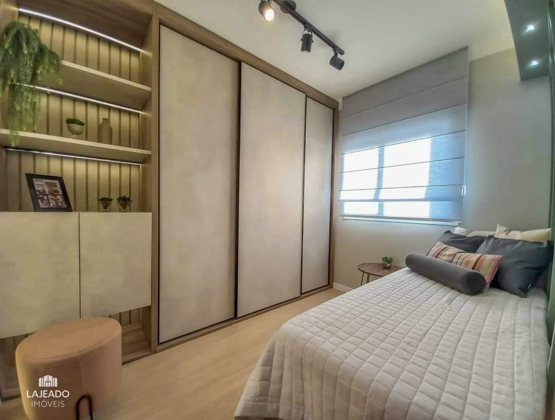 Apartamento à venda com 2 quartos, 72m² - Foto 8