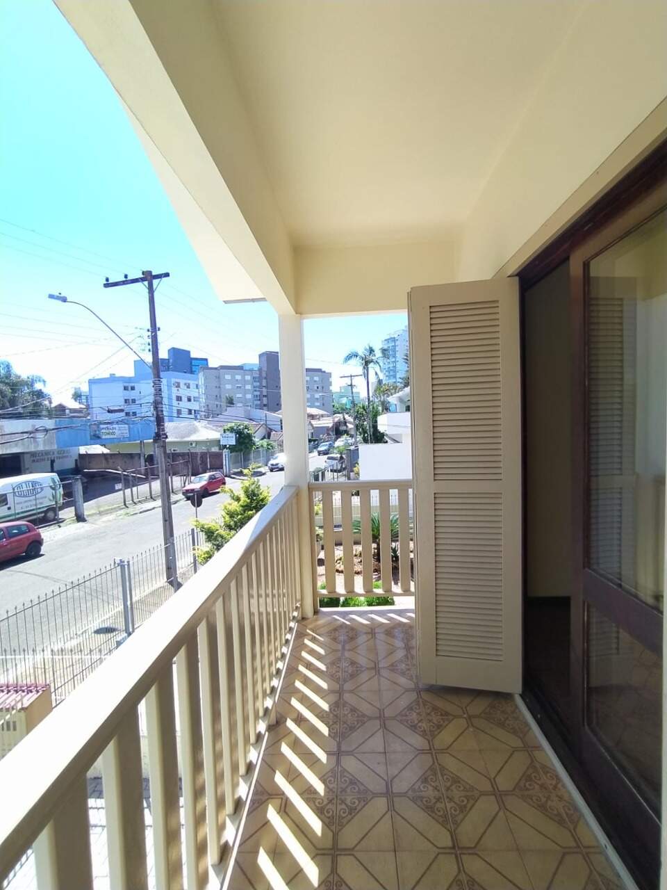 Casa para alugar com 5 quartos, 200m² - Foto 10