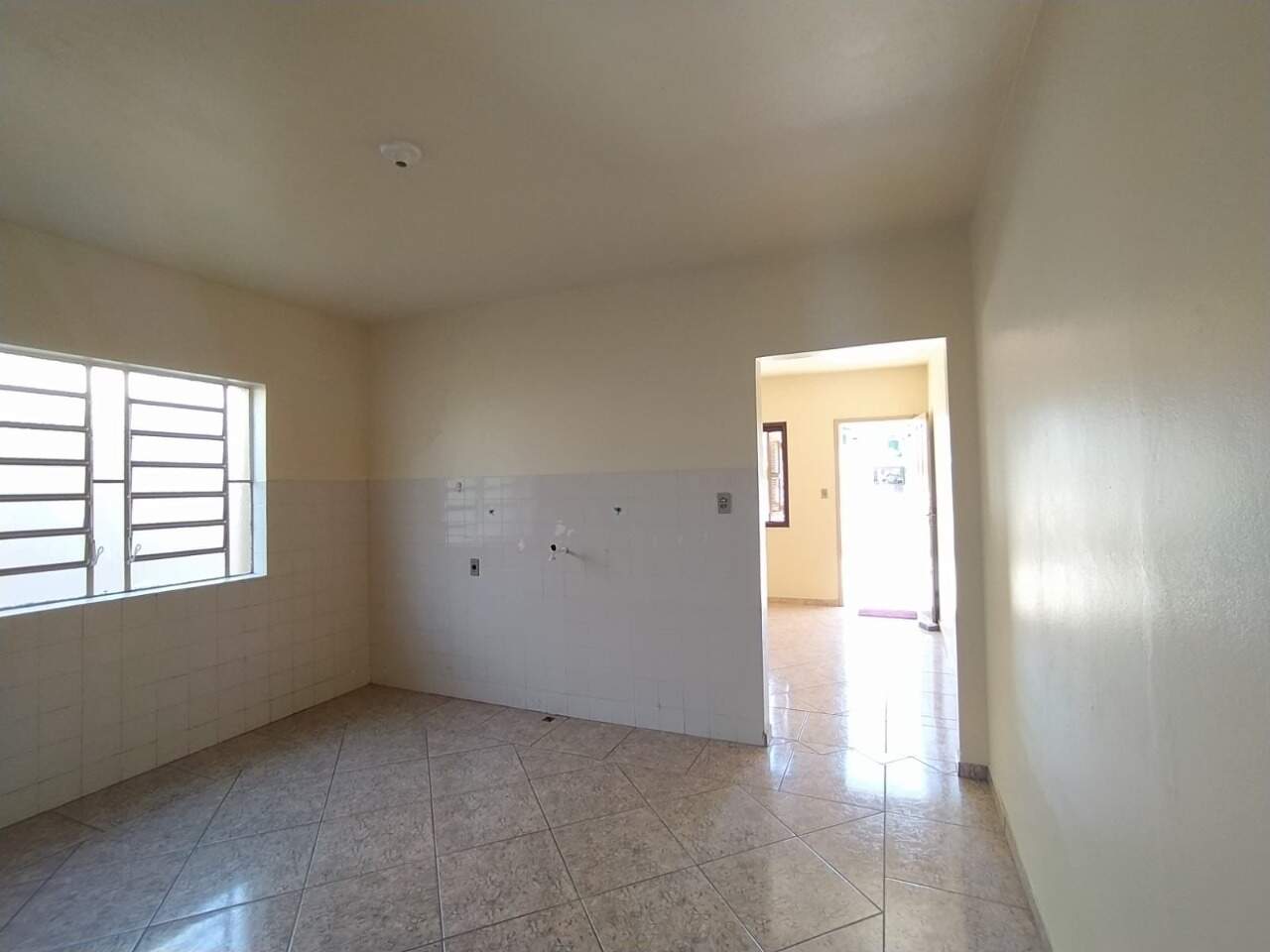 Casa para alugar com 5 quartos, 200m² - Foto 16