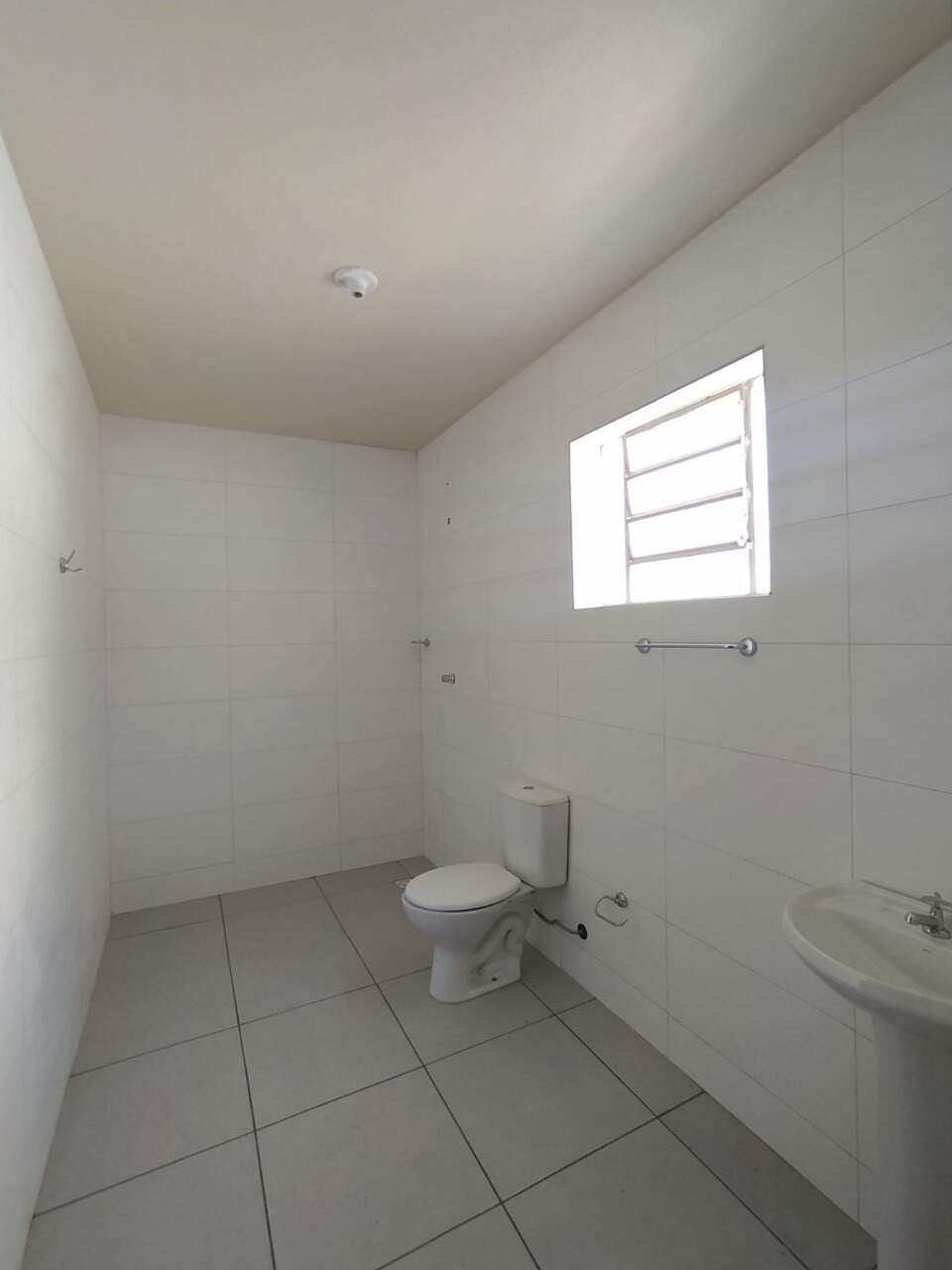 Casa para alugar com 5 quartos, 200m² - Foto 20