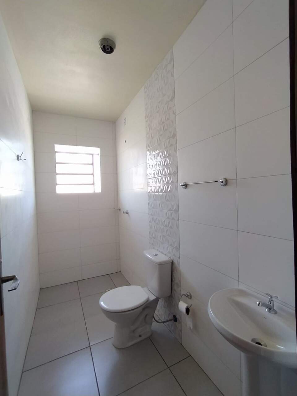 Casa para alugar com 5 quartos, 200m² - Foto 7