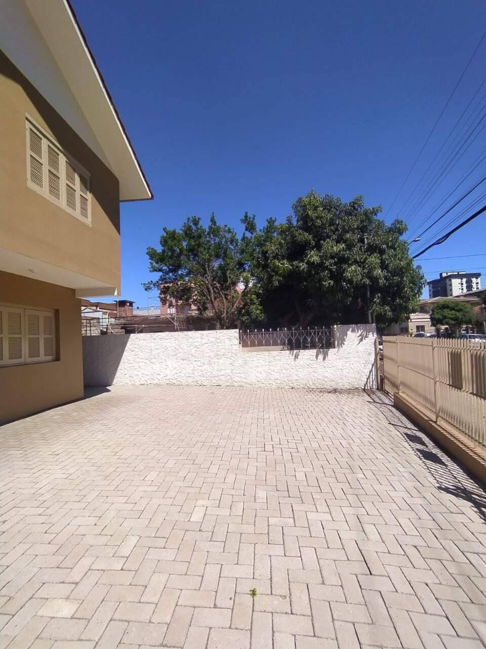 Casa para alugar com 5 quartos, 200m² - Foto 26