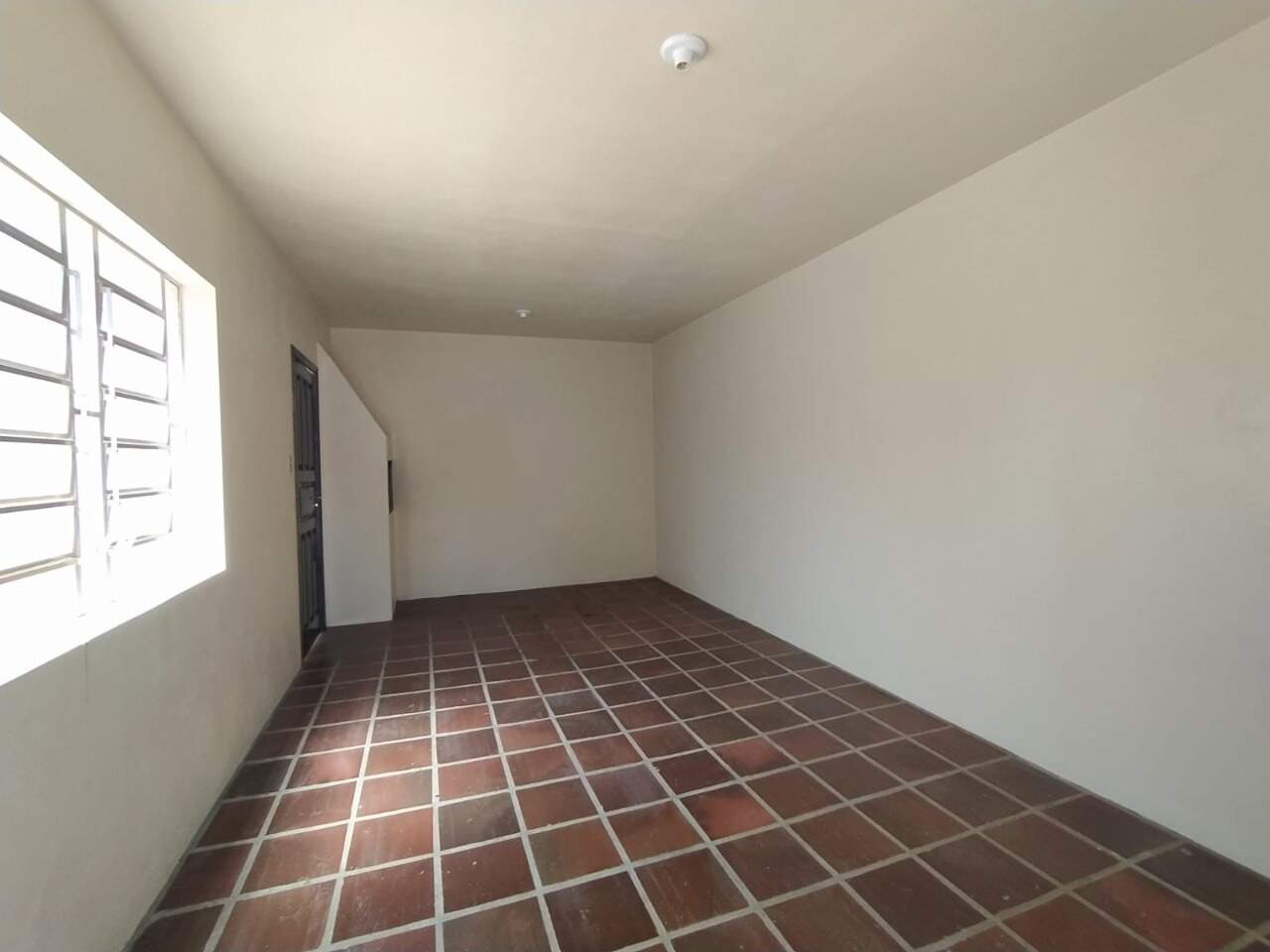 Casa para alugar com 5 quartos, 200m² - Foto 22